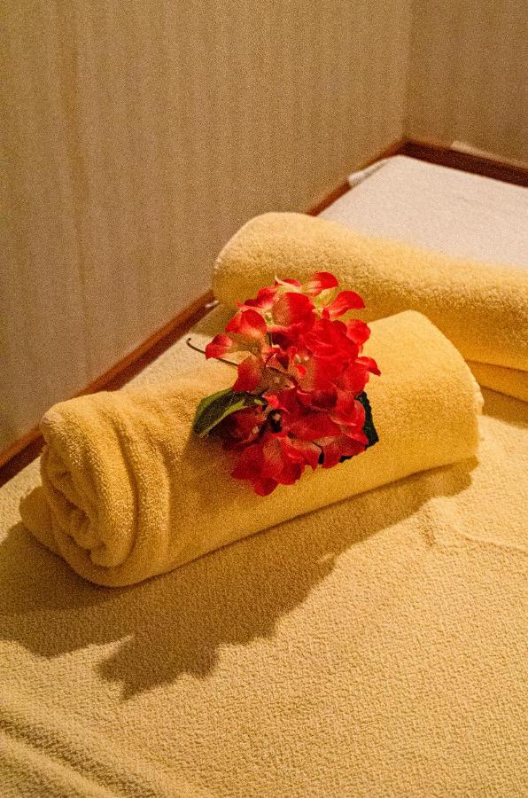 Bangi Resort Hotel Bandar Baru Bangi Exteriér fotografie Bath towels